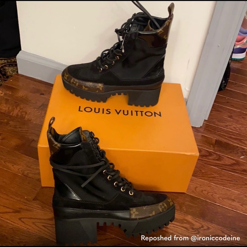 Reposhin this item from another Posh seller. Shoes didn’t fit. Ready to sell.